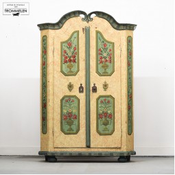 Beschilderde bruidskast Beschilderde bruidskast