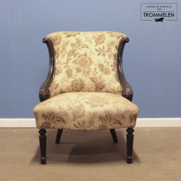 Ladies / Nursing Chair