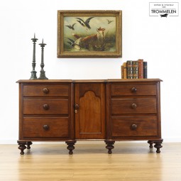 Engelse Dresser