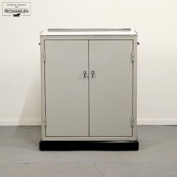 Oude dokterskast 