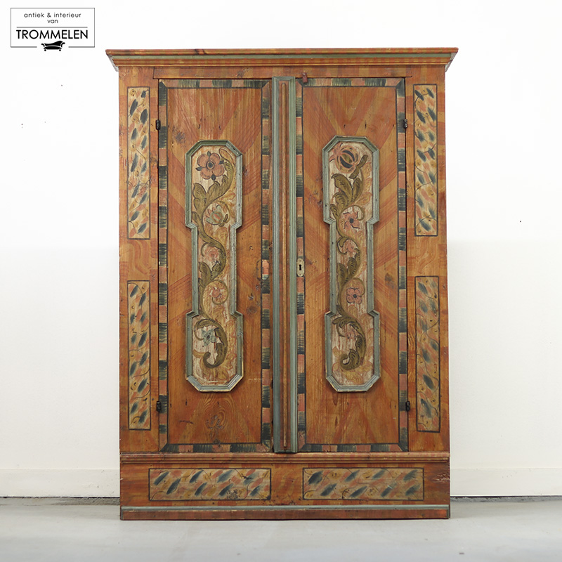 Beschilderde bruidskast Beschilderde bruidskast