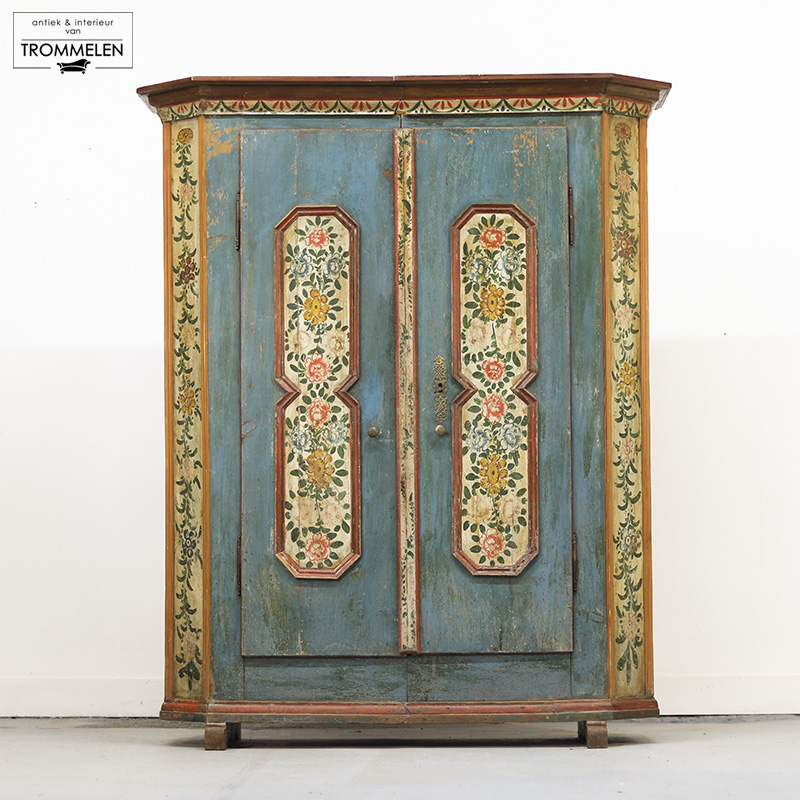 Beschilderde bruidskast Beschilderde bruidskast