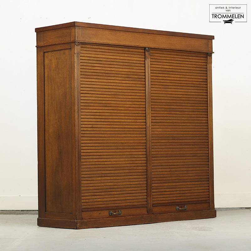 Antieke archiefkast Antieke archiefkast