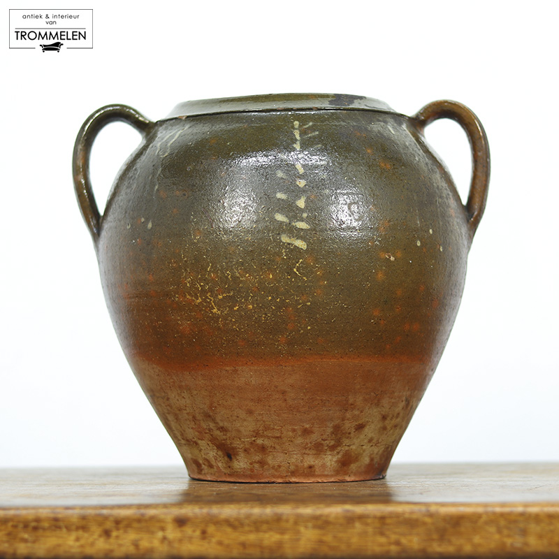 19e eeuwse voorraad pot 19e eeuwse voorraad pot