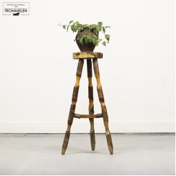 Beukenhouten bijzettafel Beukenhouten bijzettafel