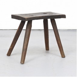 Primitieve grenenhouten kruk