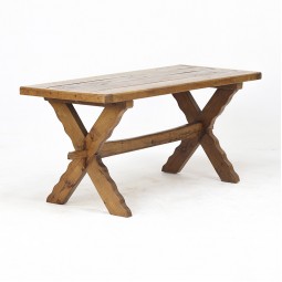 Brutalist eettafel